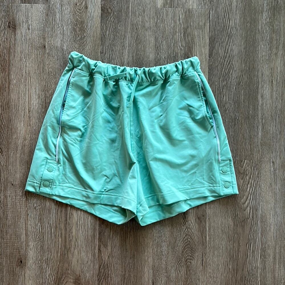 Gymshark Recess Mint‎ Green High Rise Snap Shorts Size M 3” Inseam